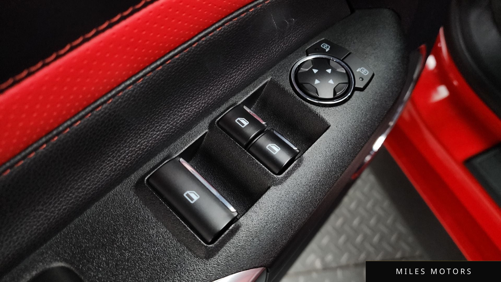 Ford Mustang 2019 — миниатюра 32