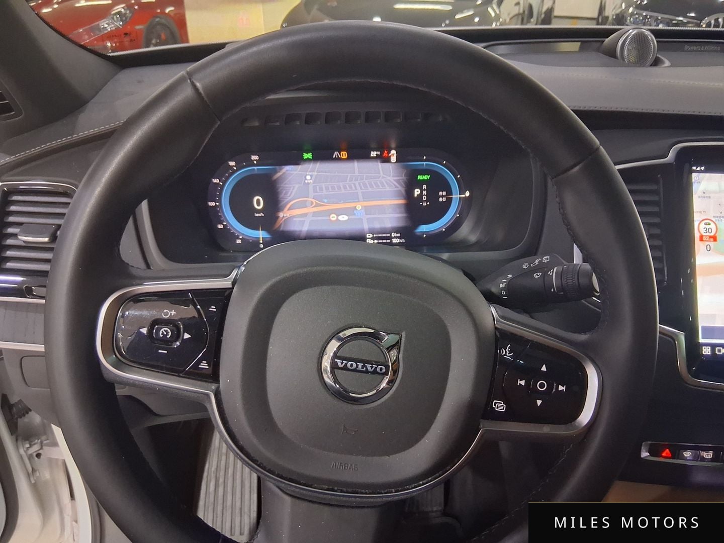Volvo XC90 2023 — миниатюра 9