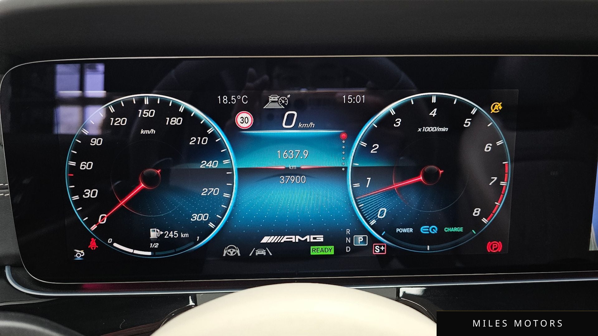 Mercedes-Benz AMG GT 2021 — миниатюра 11