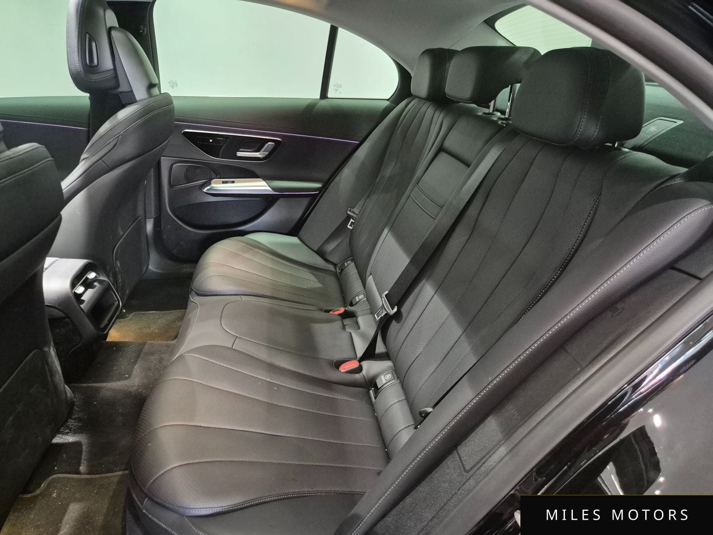 Mercedes-Benz E-Class W214 2025 — миниатюра 11