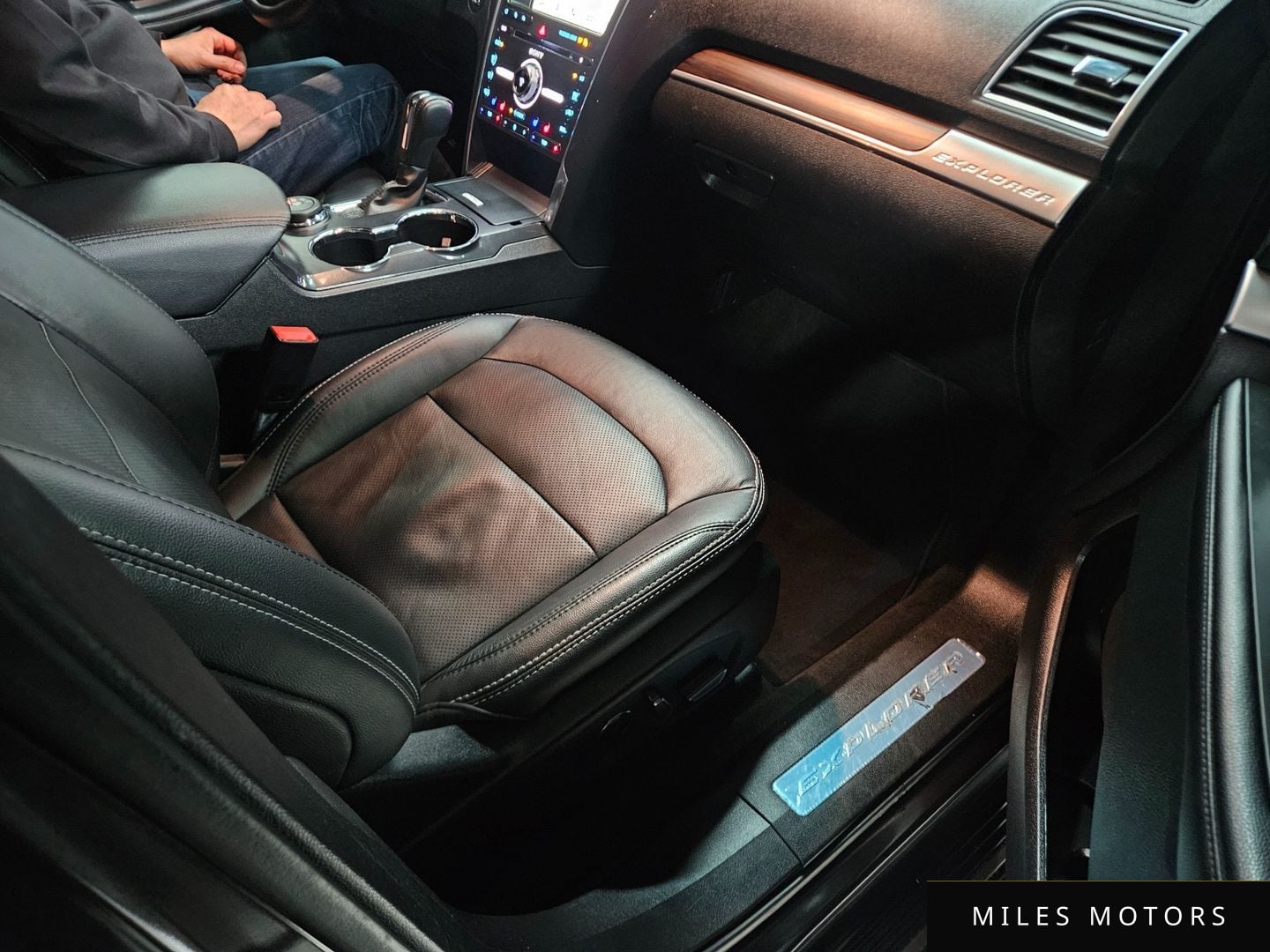 Ford Explorer 2018 — миниатюра 11