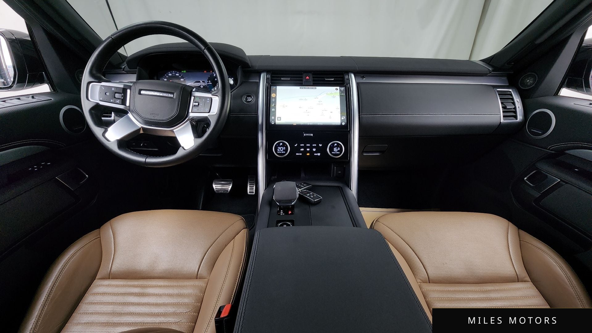 Land Rover Discovery 2023 — миниатюра 9