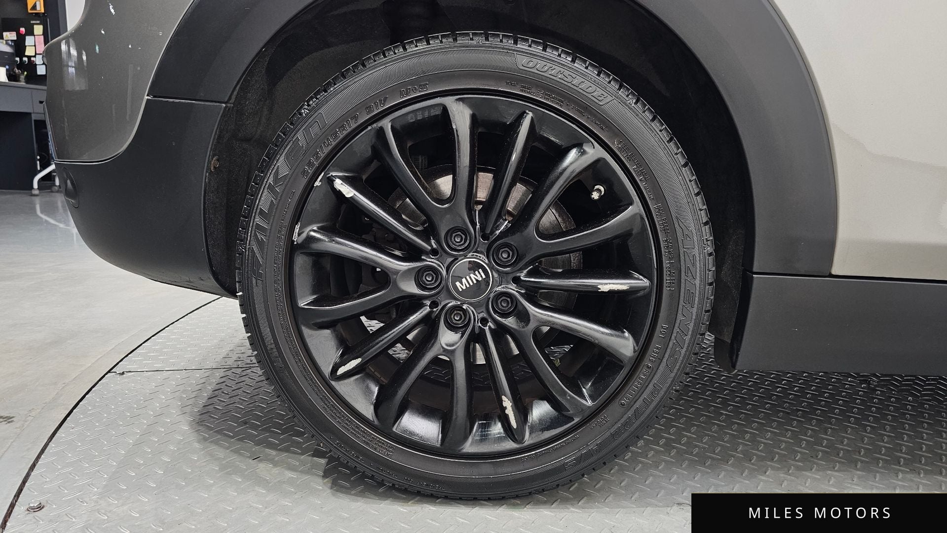 MINI 쿠퍼 D 클럽맨 2019 — миниатюра 6