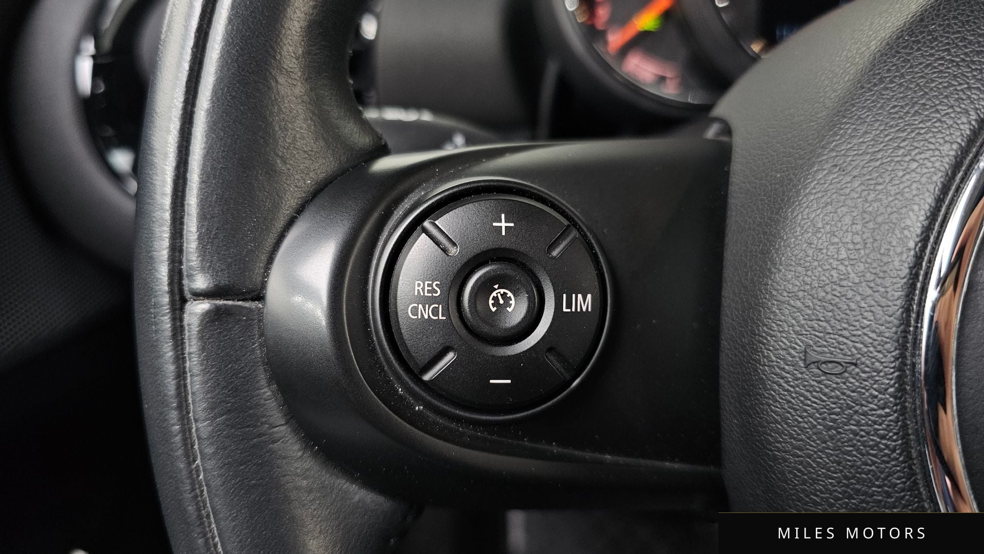 MINI 쿠퍼 D 클럽맨 2019 — миниатюра 30