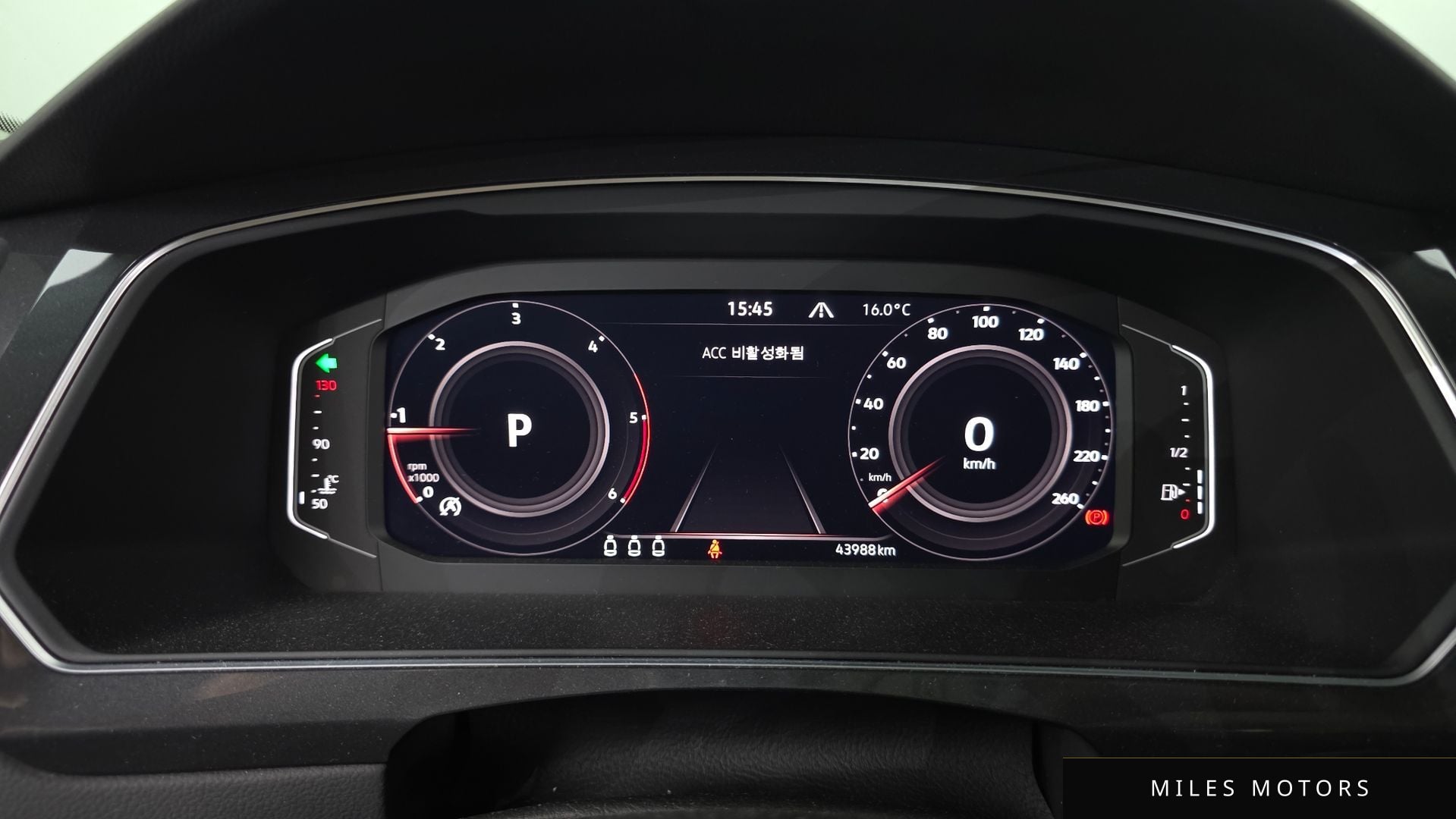 Volkswagen 티구안 2022 — миниатюра 11