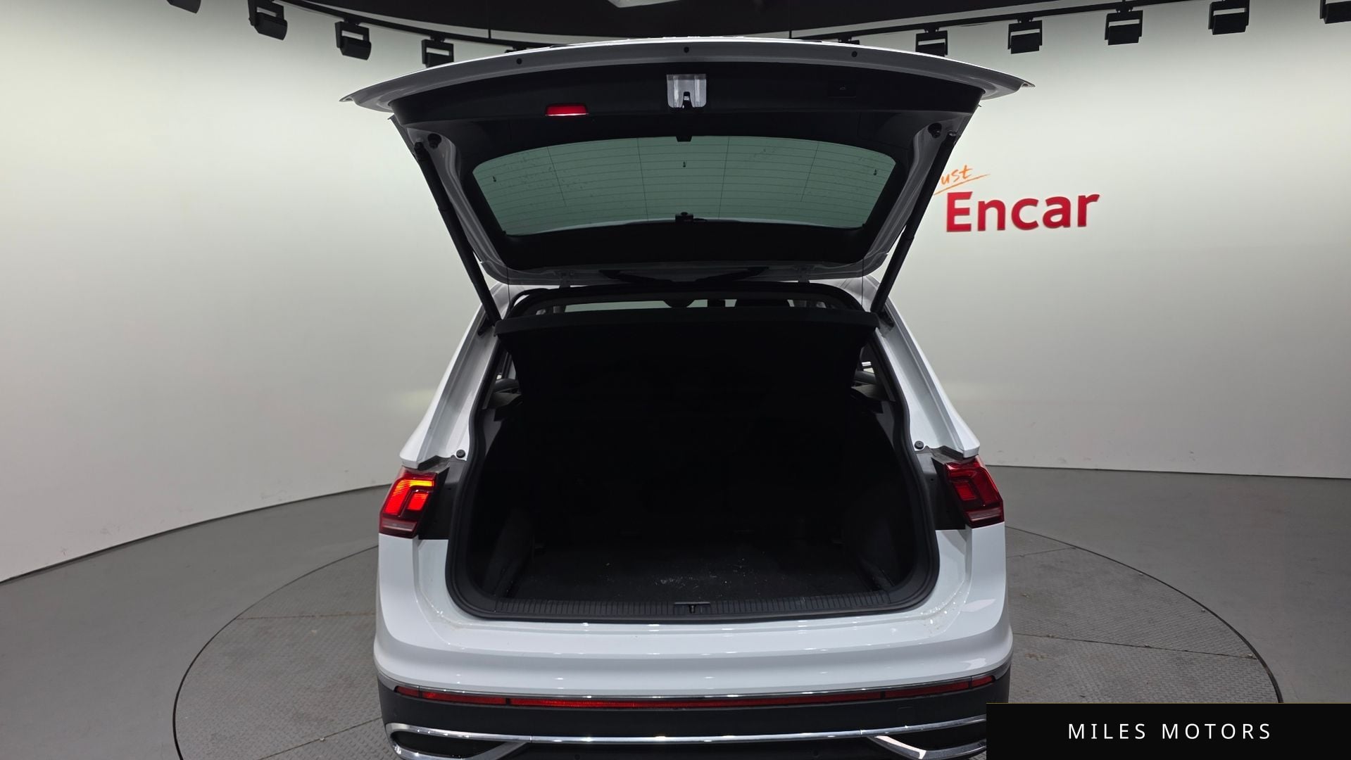 Volkswagen 티구안 2022 — миниатюра 26