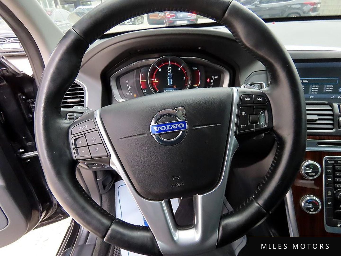 Volvo XC60 2015 — миниатюра 8
