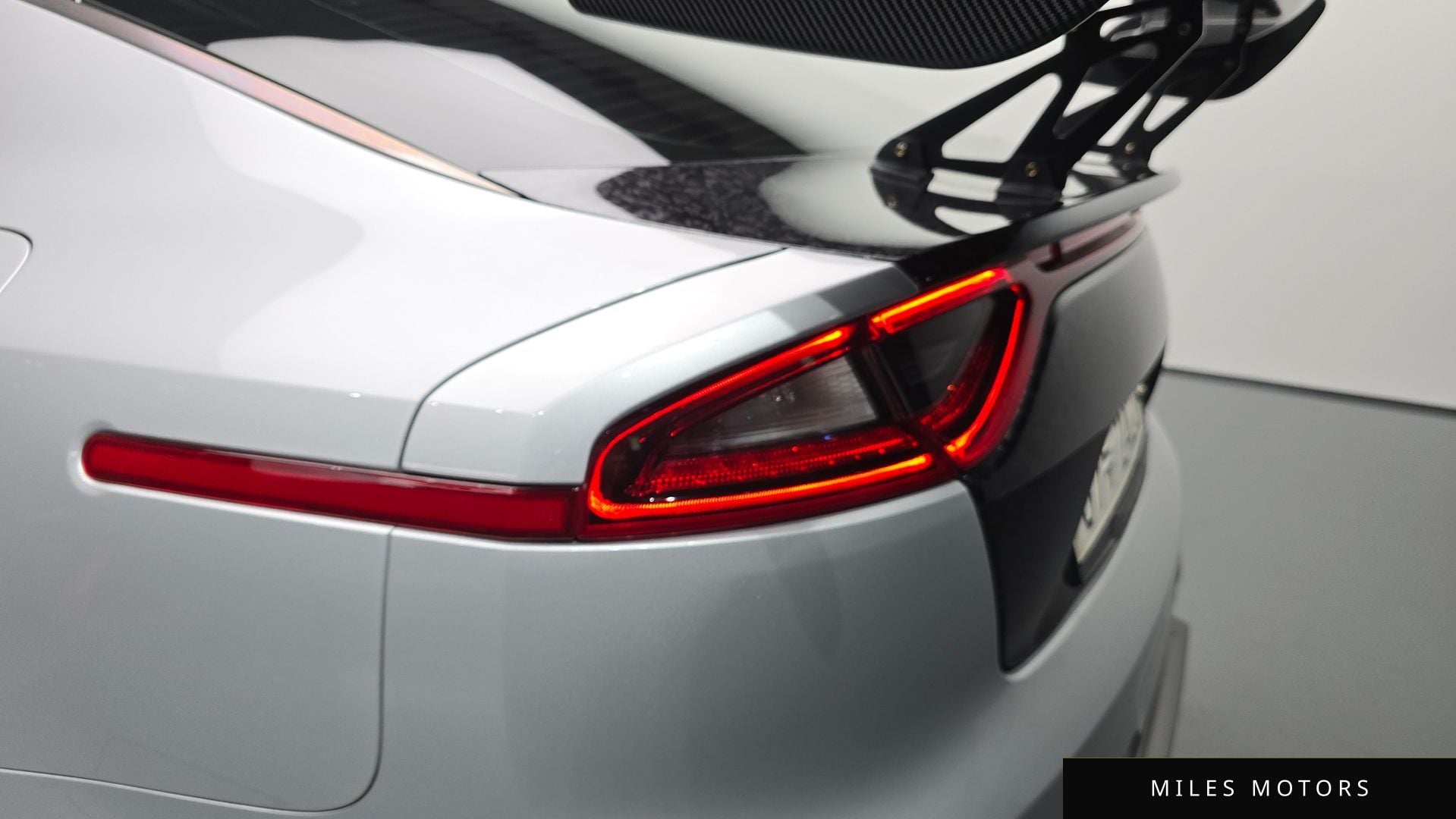 Kia Stinger 2018 — миниатюра 9
