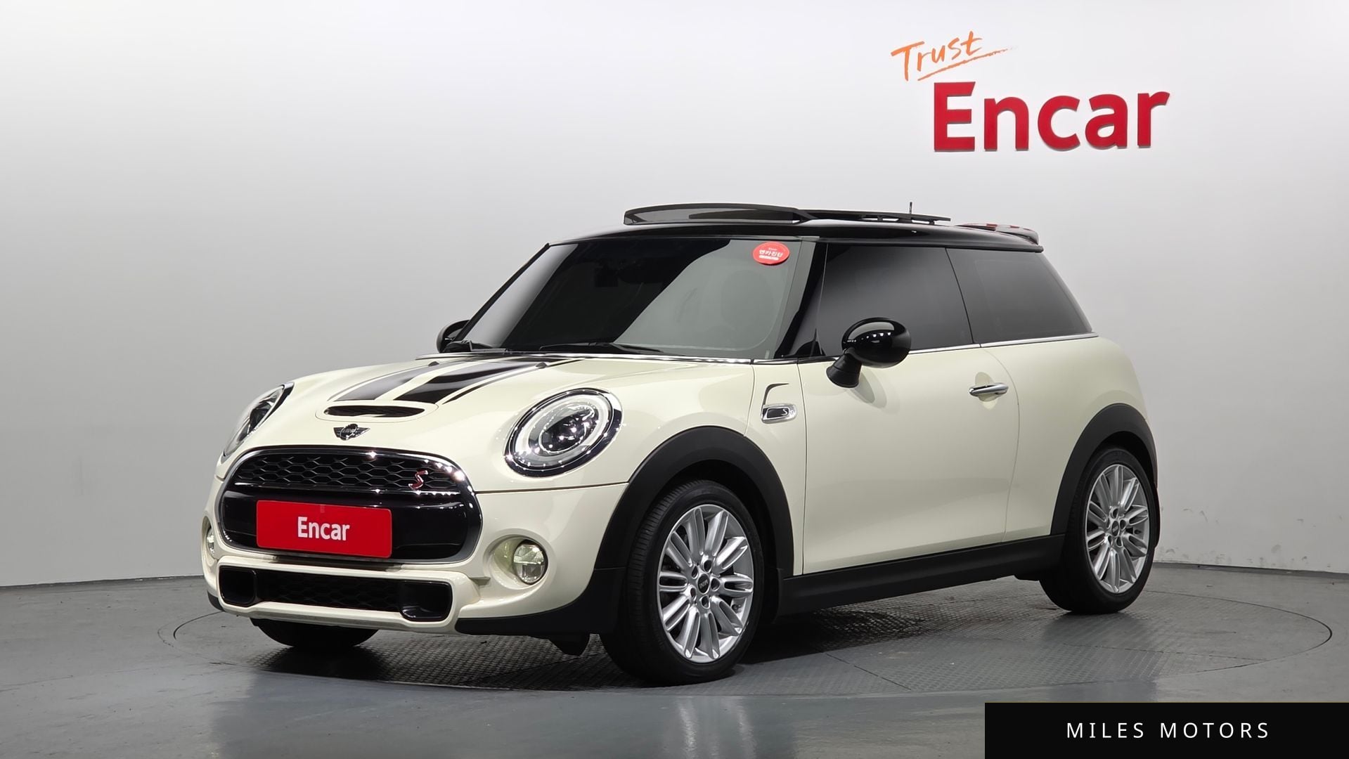 MINI Cooper S 2018 — фото 1 из 12