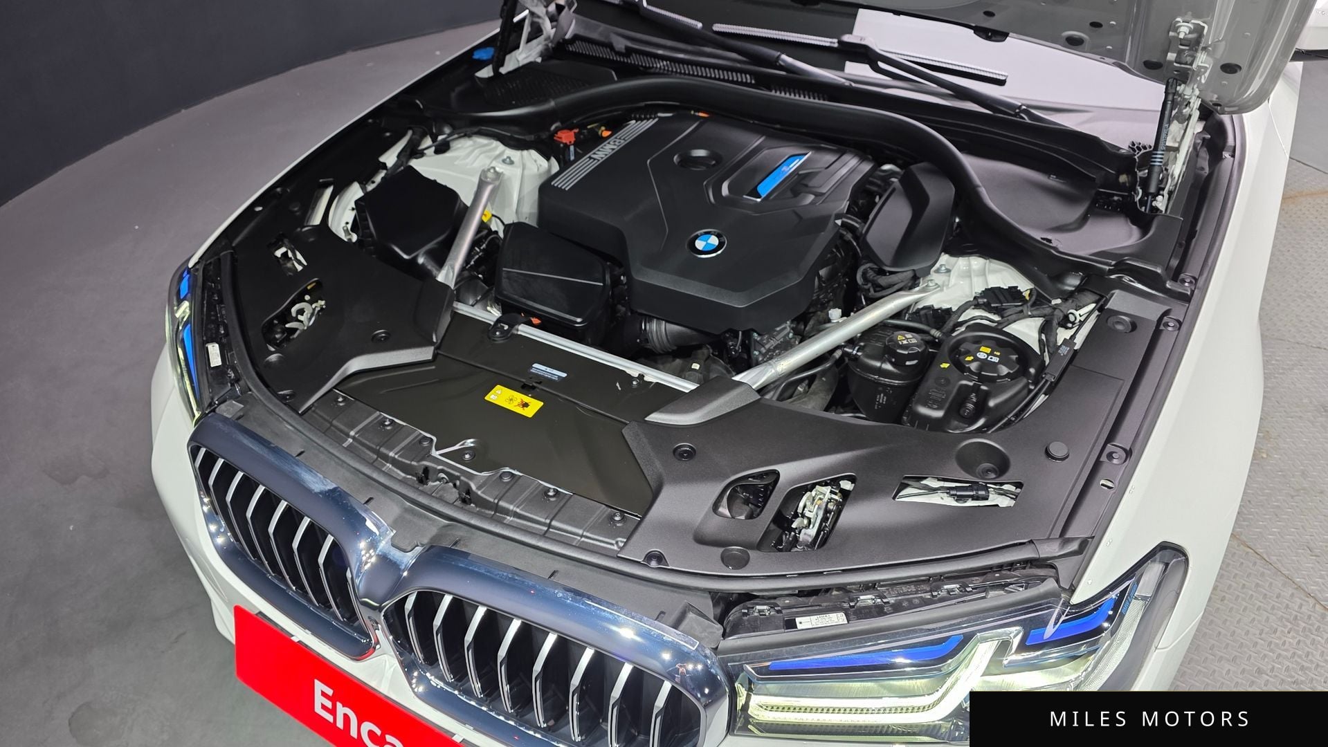 BMW 5 Series (G30) 2023 — миниатюра 6