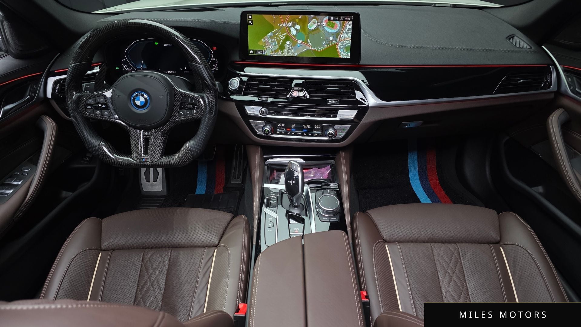BMW 5 Series (G30) 2023 — миниатюра 10