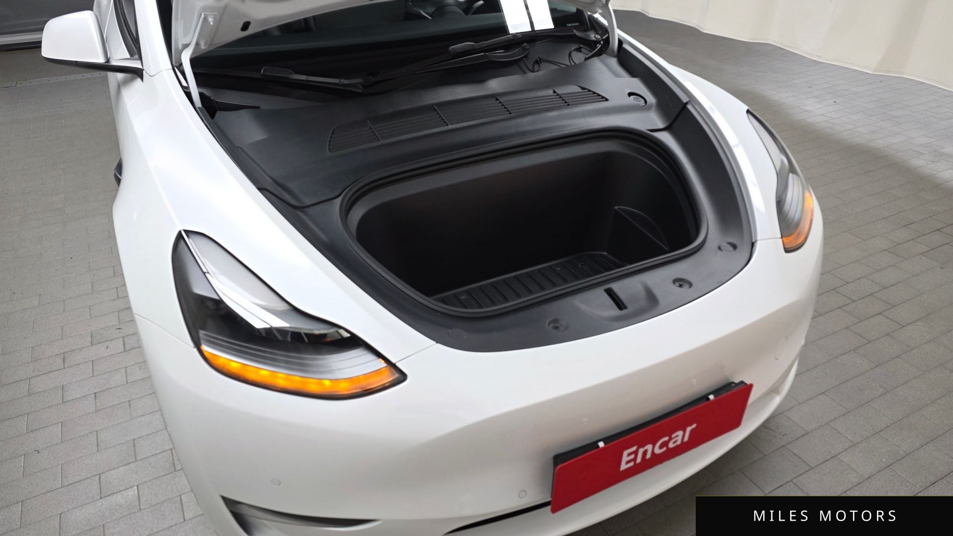 Tesla Model Y 2022 — миниатюра 6