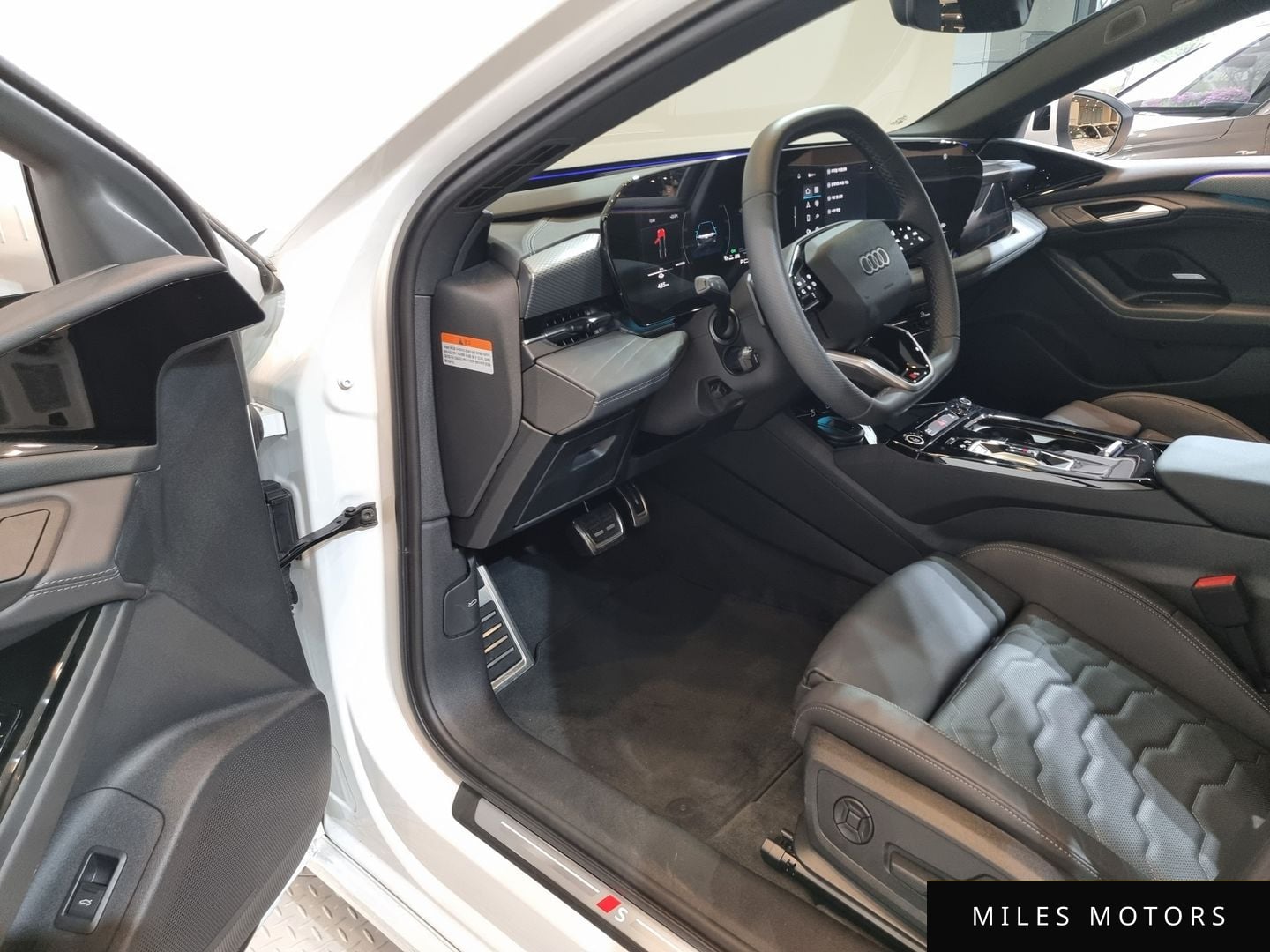 Audi A6 e-Tron 2025 — миниатюра 10