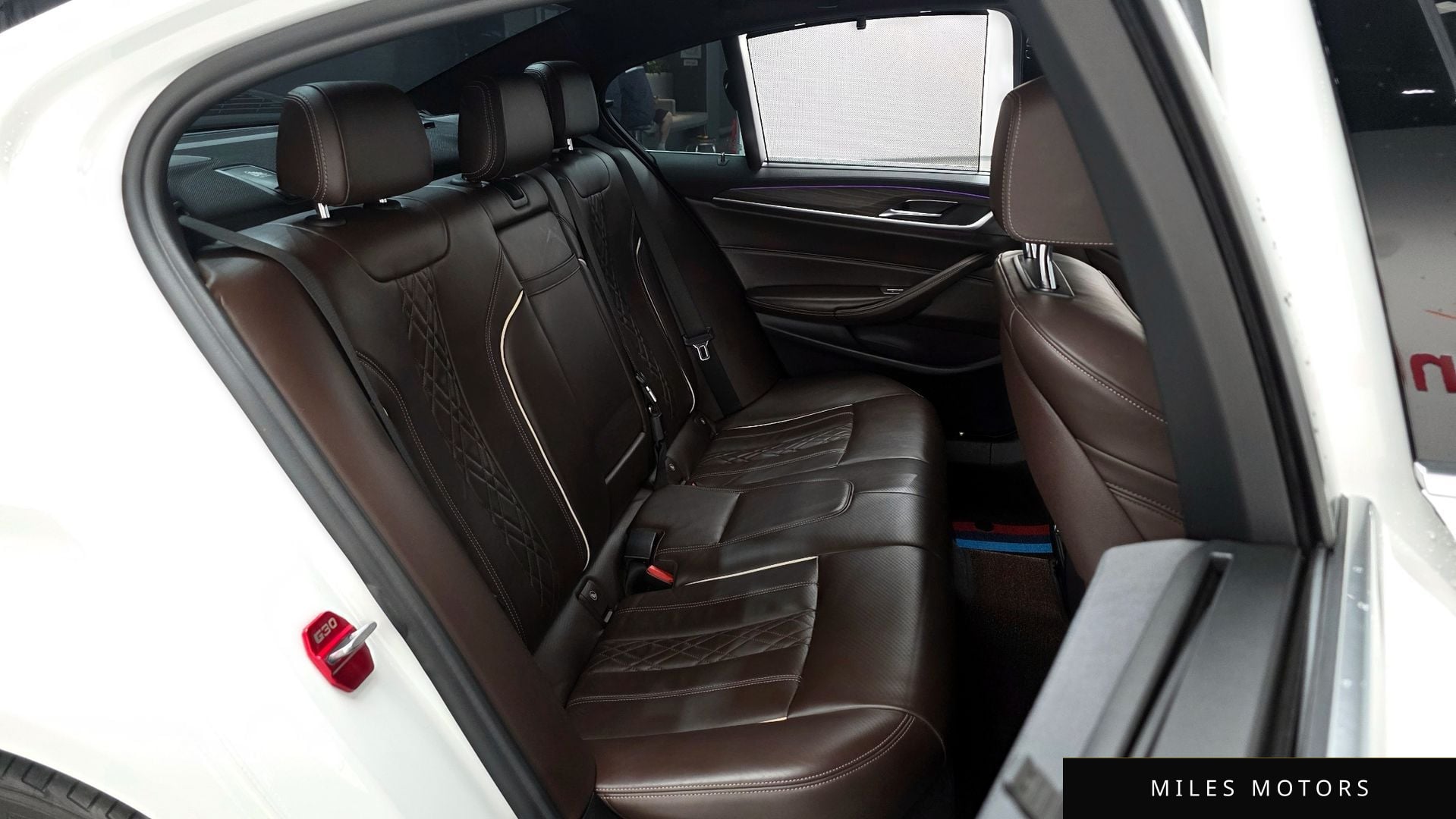 BMW 5 Series (G30) 2018 — миниатюра 17