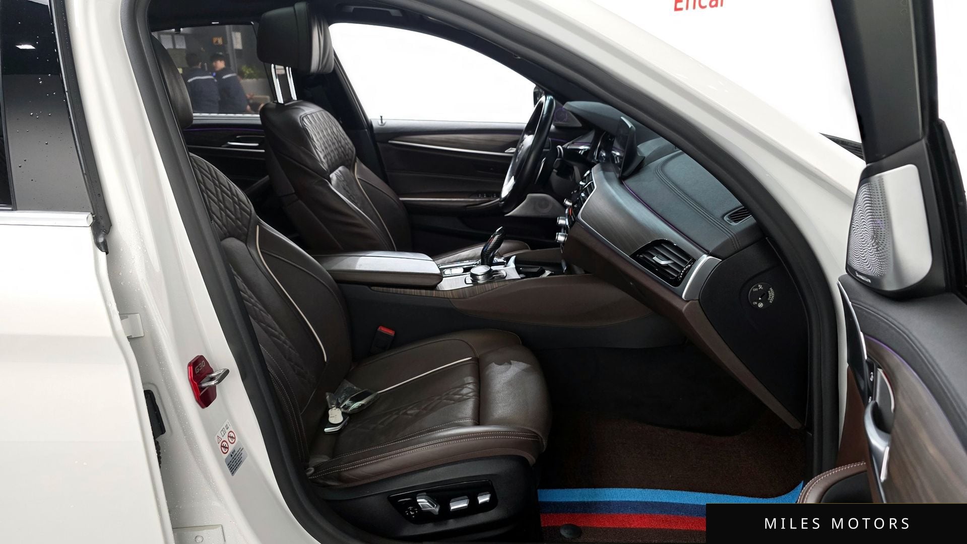BMW 5 Series (G30) 2018 — миниатюра 16