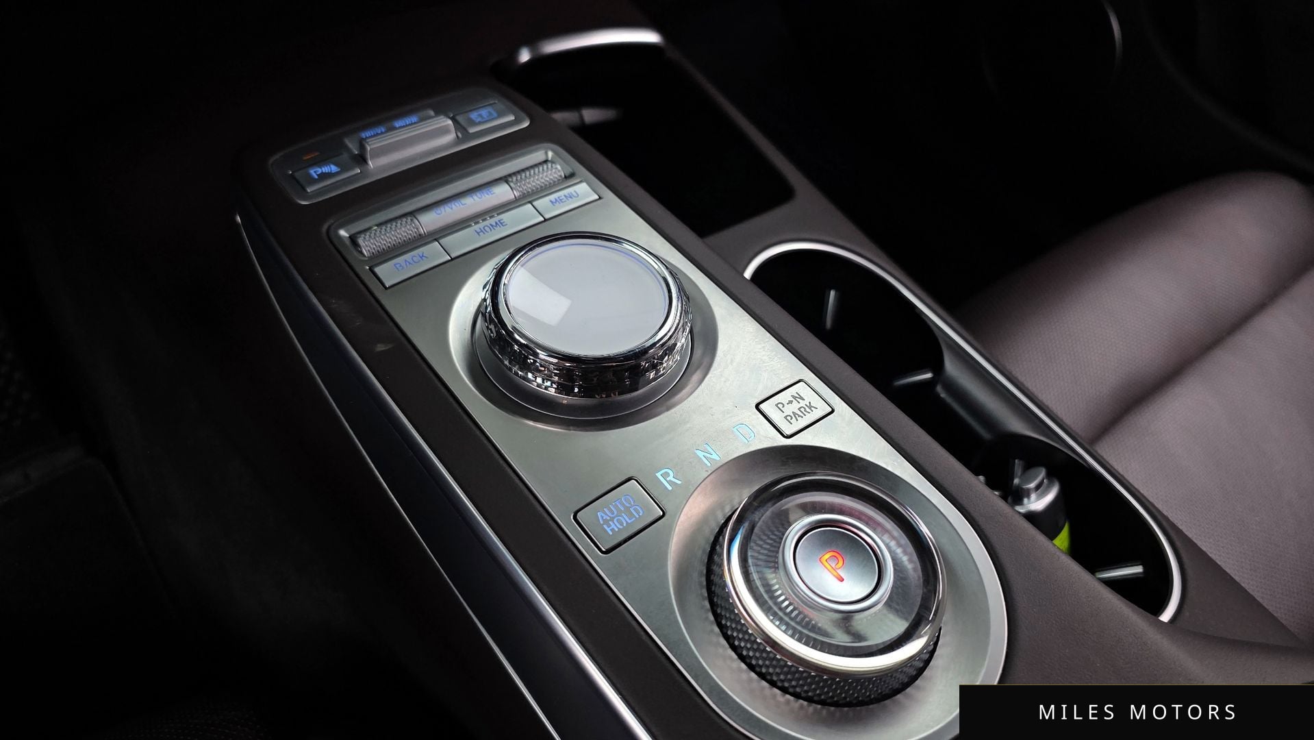 Genesis GV70 2023 — миниатюра 12