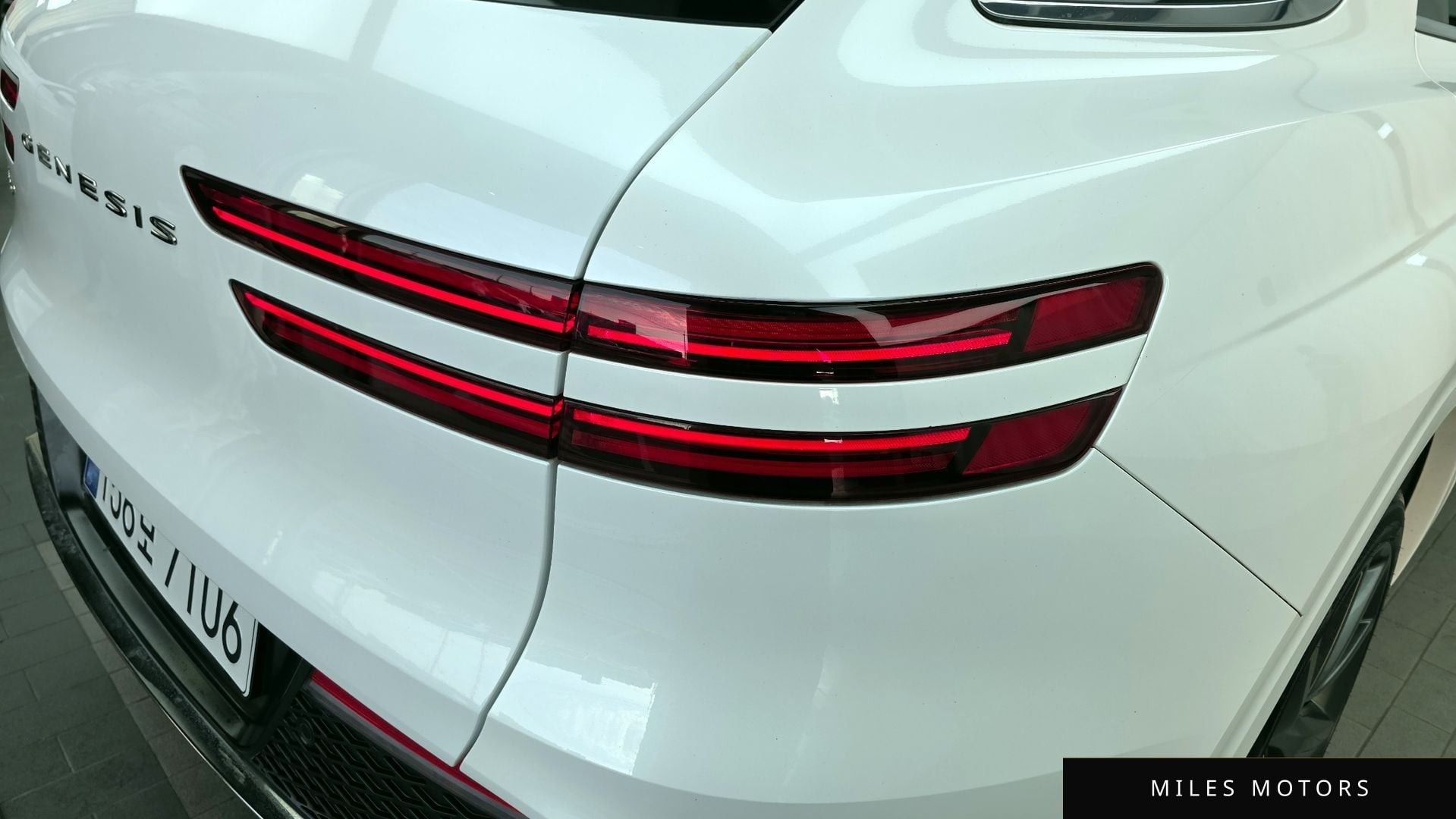 Genesis GV70 2023 — миниатюра 9
