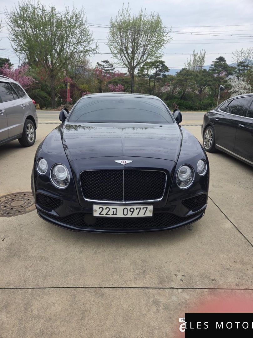 Bentley Continental GT 2016 — фото 1 из 12