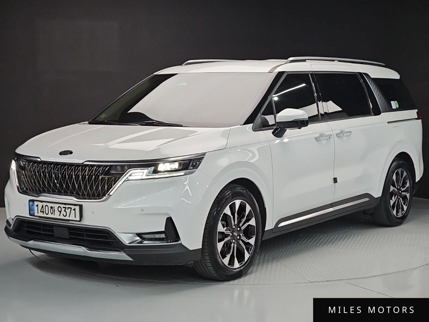Kia Carnival 2021 — миниатюра 2