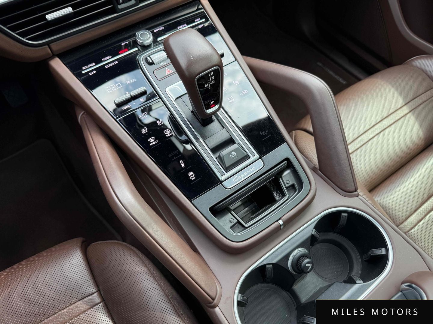 Porsche Cayenne 2020 — миниатюра 15