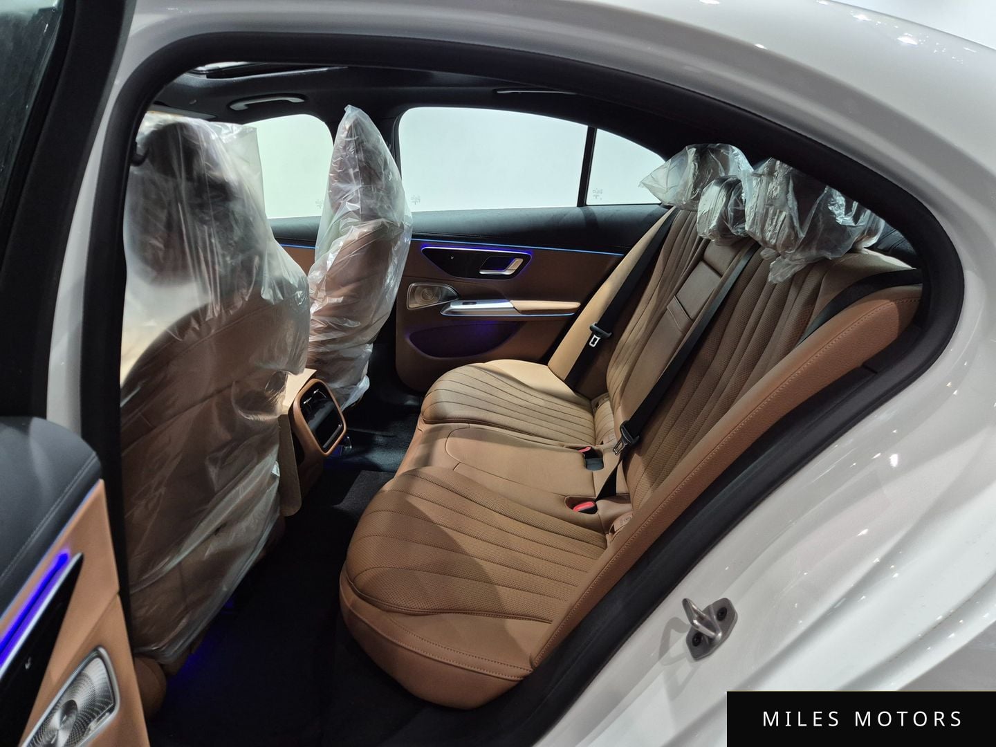 Mercedes-Benz E-Class W214 2026 — миниатюра 11