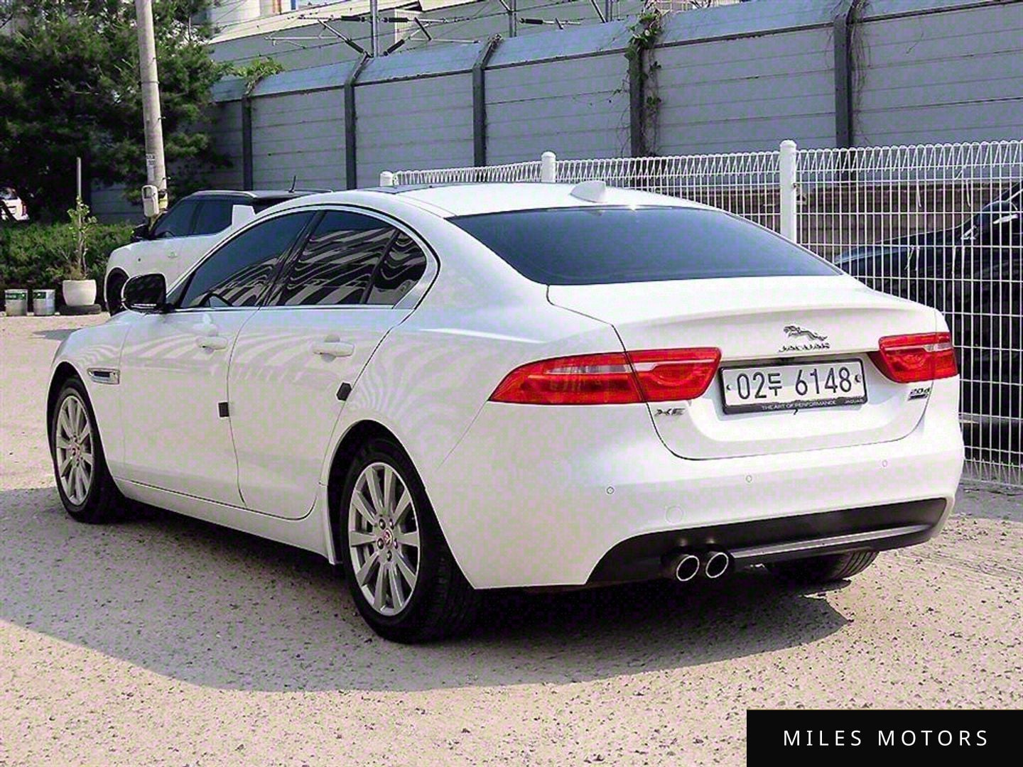 Jaguar XE 2017 — миниатюра 2