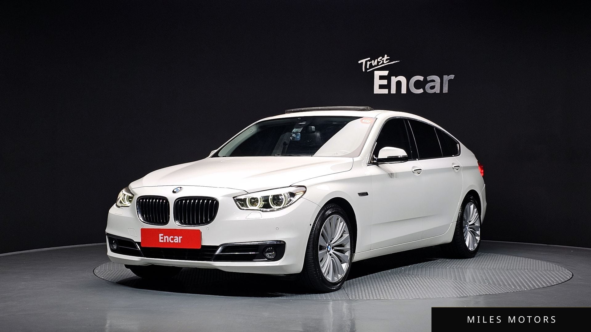 BMW 5 Series GT (F07) 2016 — фото 1 из 12