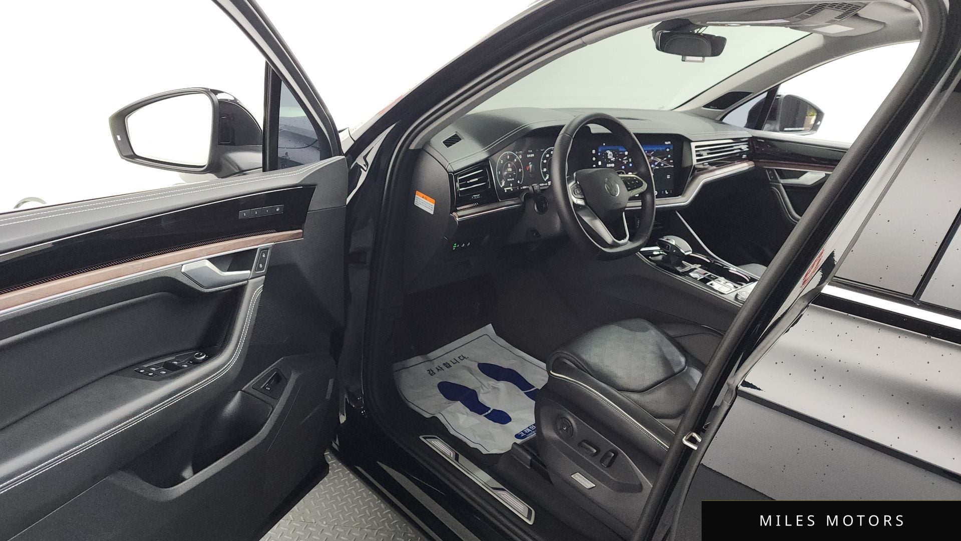 Volkswagen Touareg 2026 — миниатюра 10