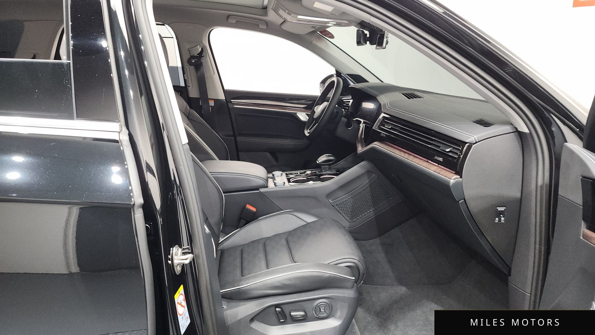 Volkswagen Touareg 2026 — миниатюра 11