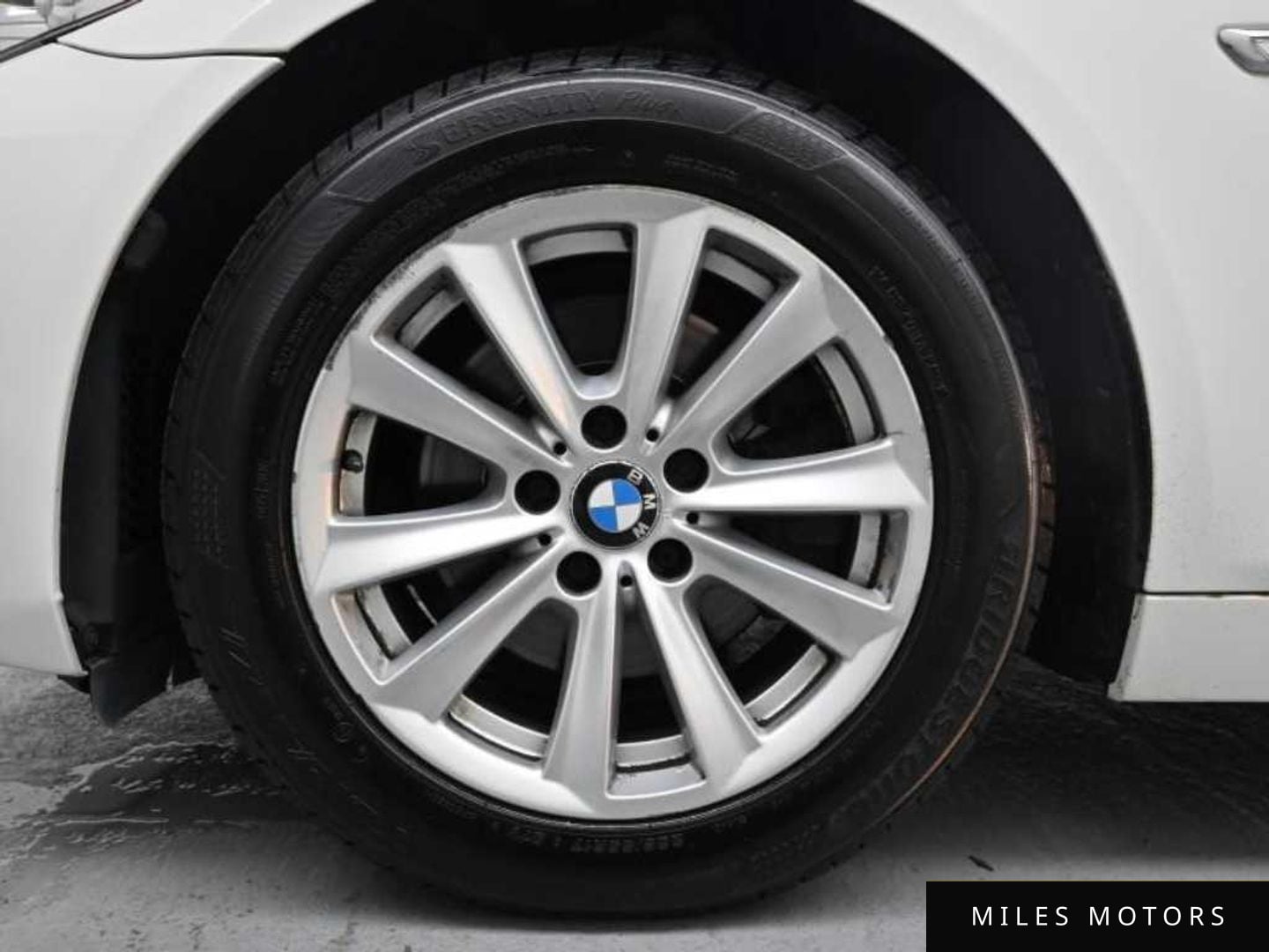 BMW 5시리즈 (F10) 2012 — миниатюра 5