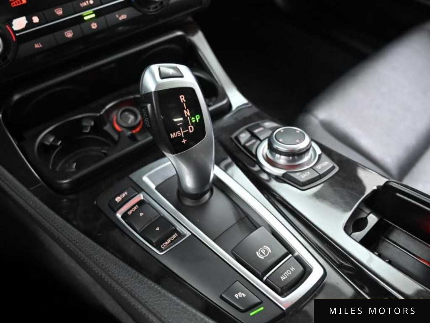 BMW 5시리즈 (F10) 2012 — миниатюра 9