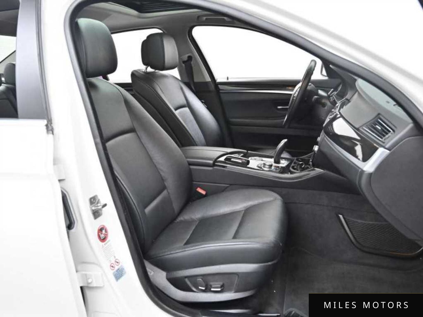 BMW 5시리즈 (F10) 2012 — миниатюра 10