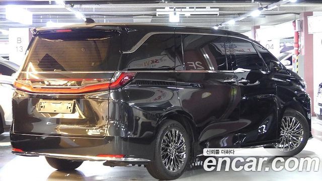 Лексус LM 2025 — миниатюра 3