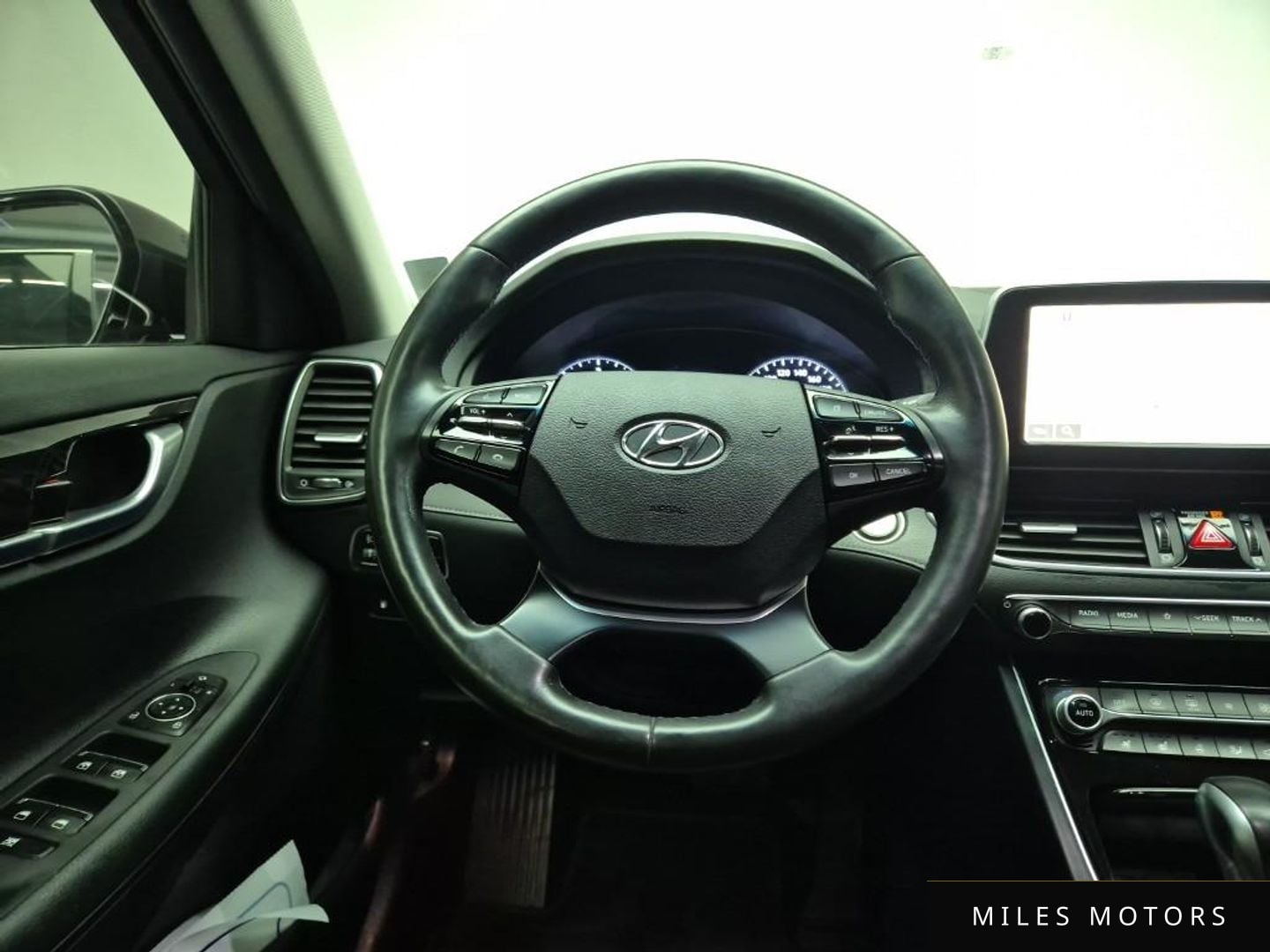 Hyundai Grandeur 2018 — миниатюра 10