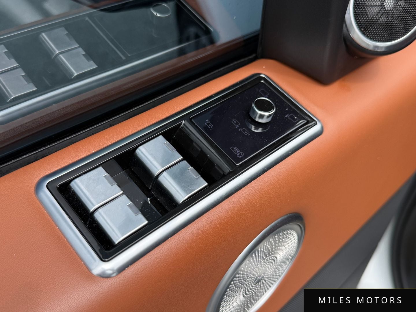 Land Rover Range Rover 2017 — миниатюра 11