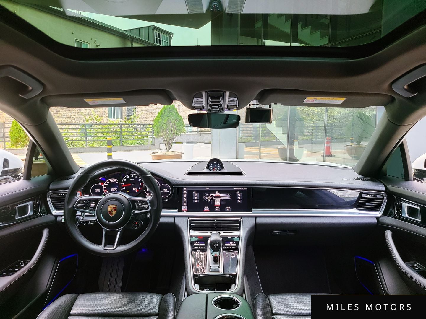 Porsche Panamera 2018 — миниатюра 5