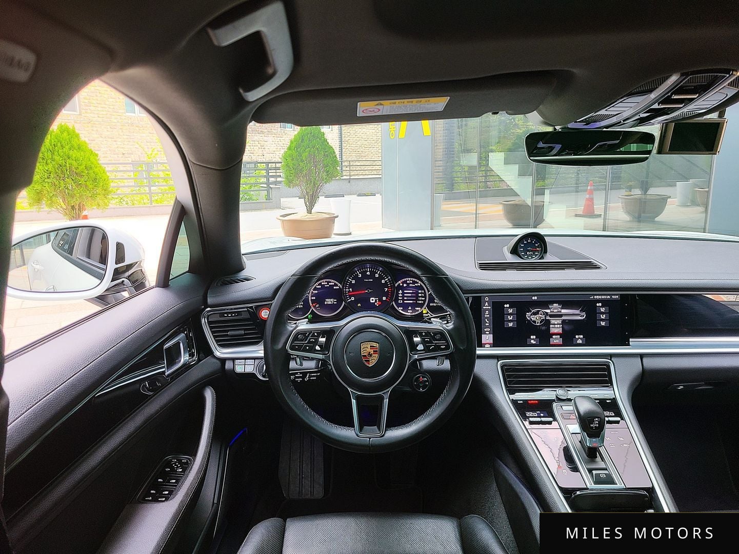 Porsche Panamera 2018 — миниатюра 6