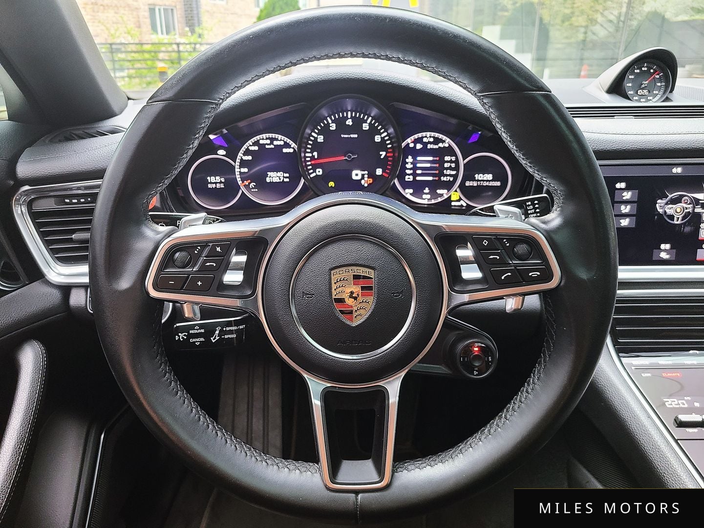 Porsche Panamera 2018 — миниатюра 7