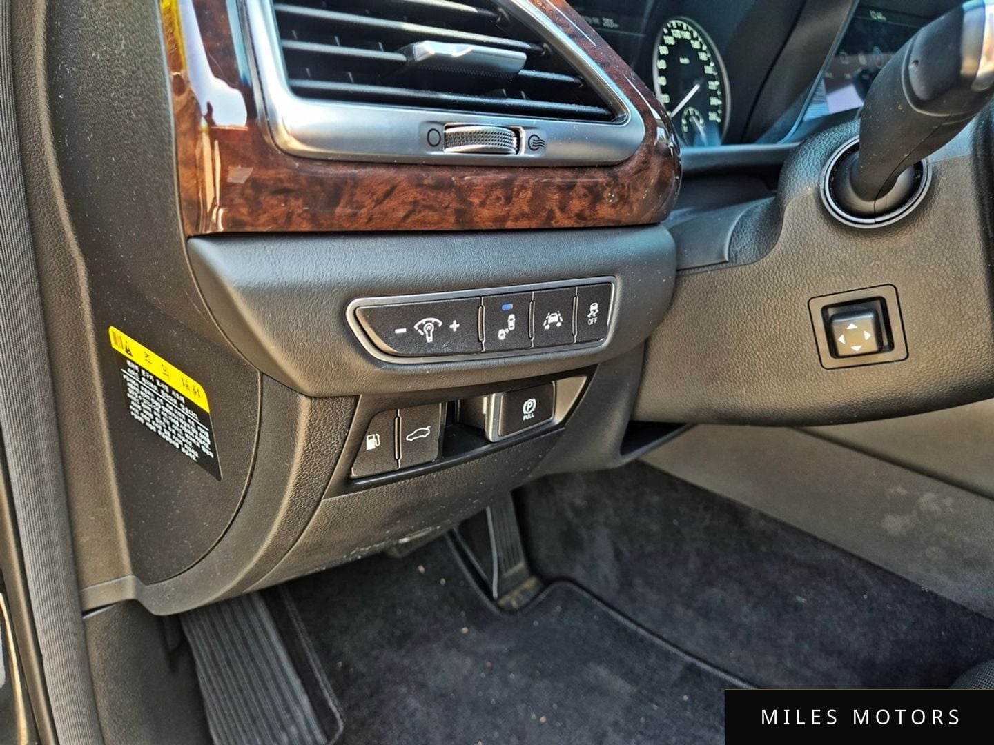 Genesis EQ900 2017 — миниатюра 11