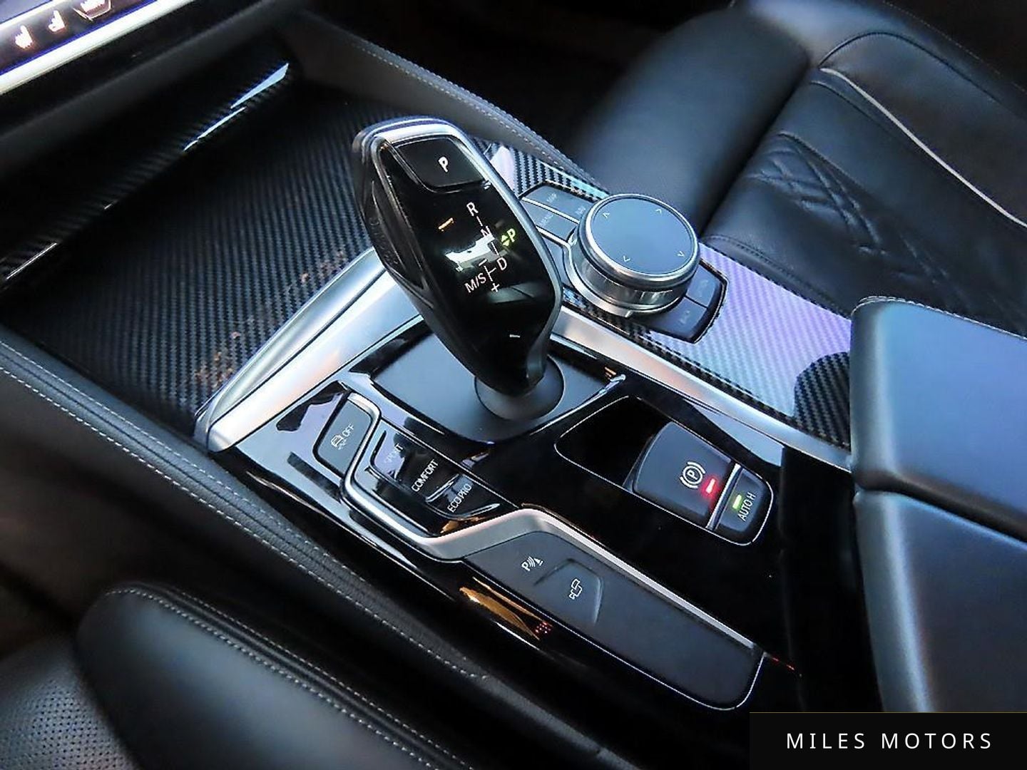 BMW 5 Series (G30) 2017 — миниатюра 11