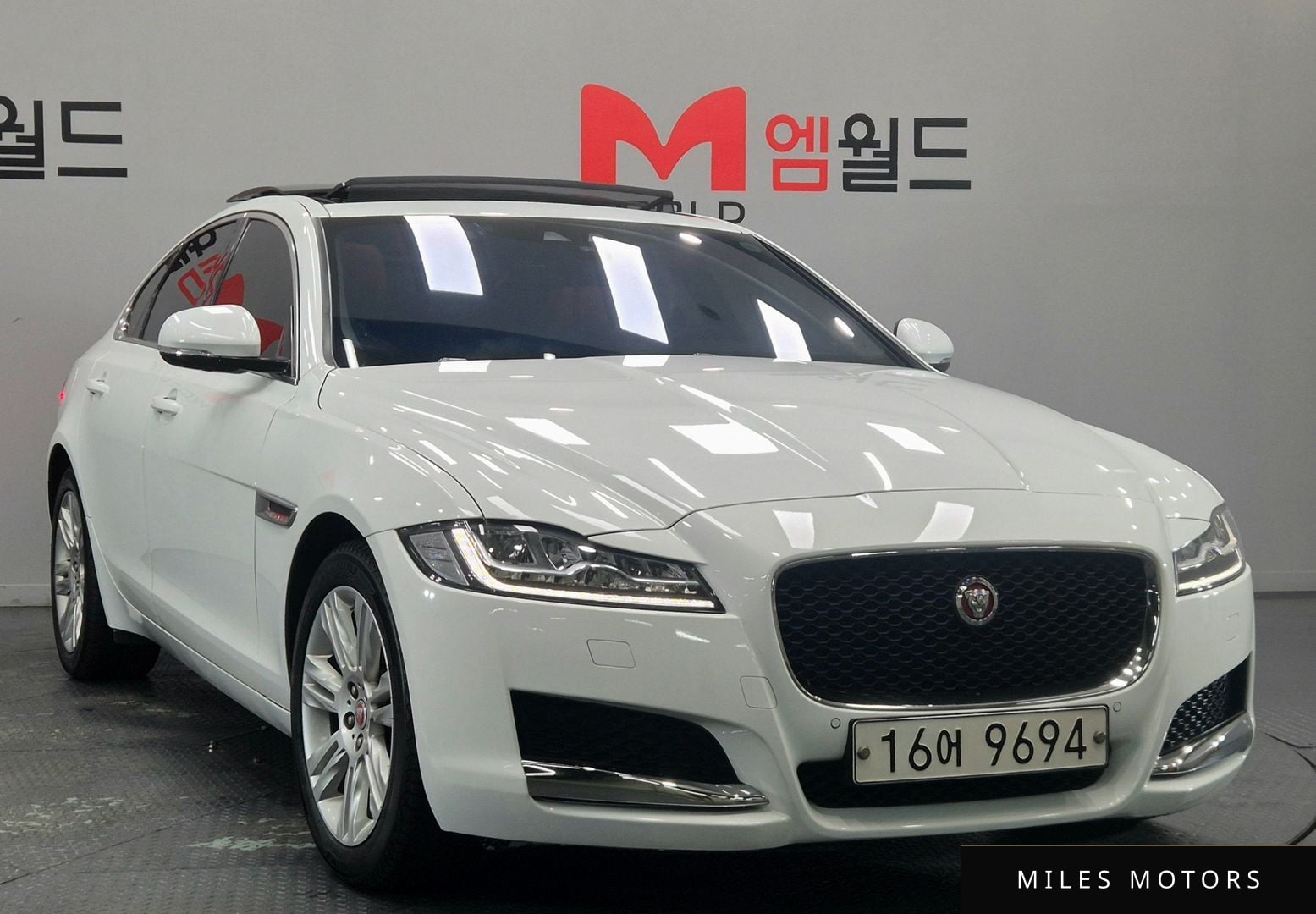 Jaguar XF (X260) 2018 — миниатюра 2