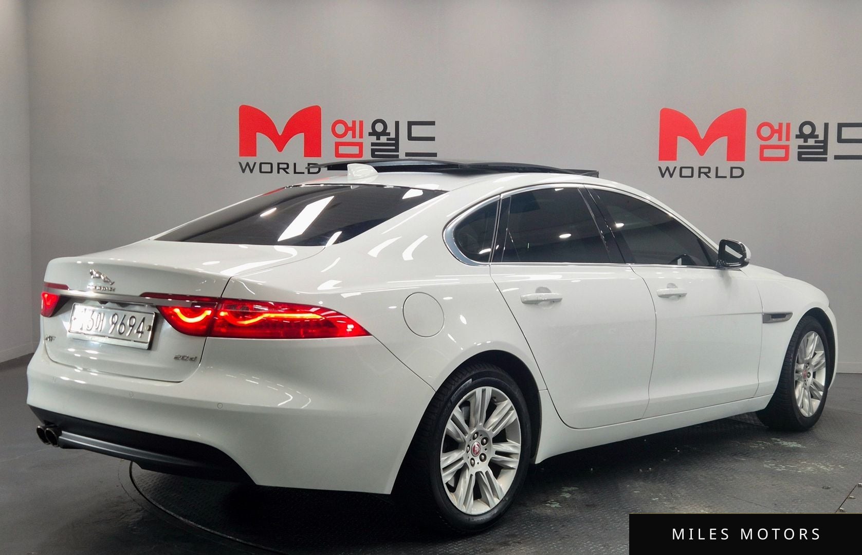 Jaguar XF (X260) 2018 — миниатюра 3
