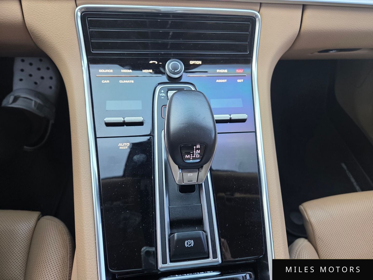 Porsche 파나메라 (971) 2020 — миниатюра 14