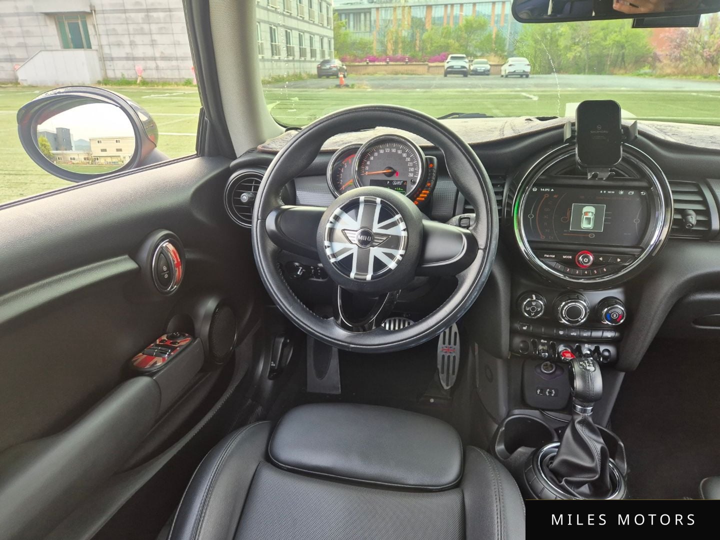 MINI 쿠퍼 D 2015 — миниатюра 12