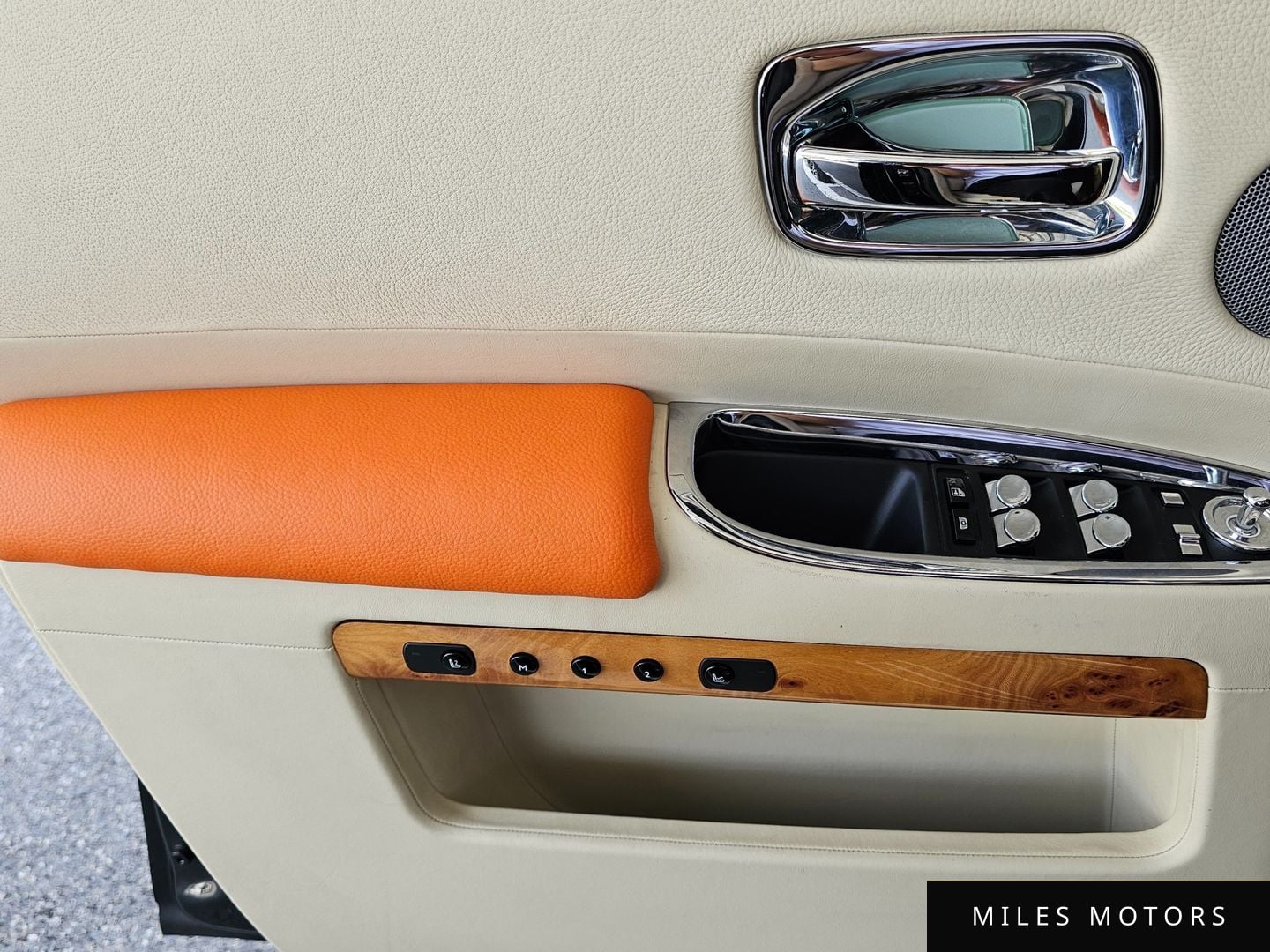 Rolls-Royce 고스트 2013 — миниатюра 17