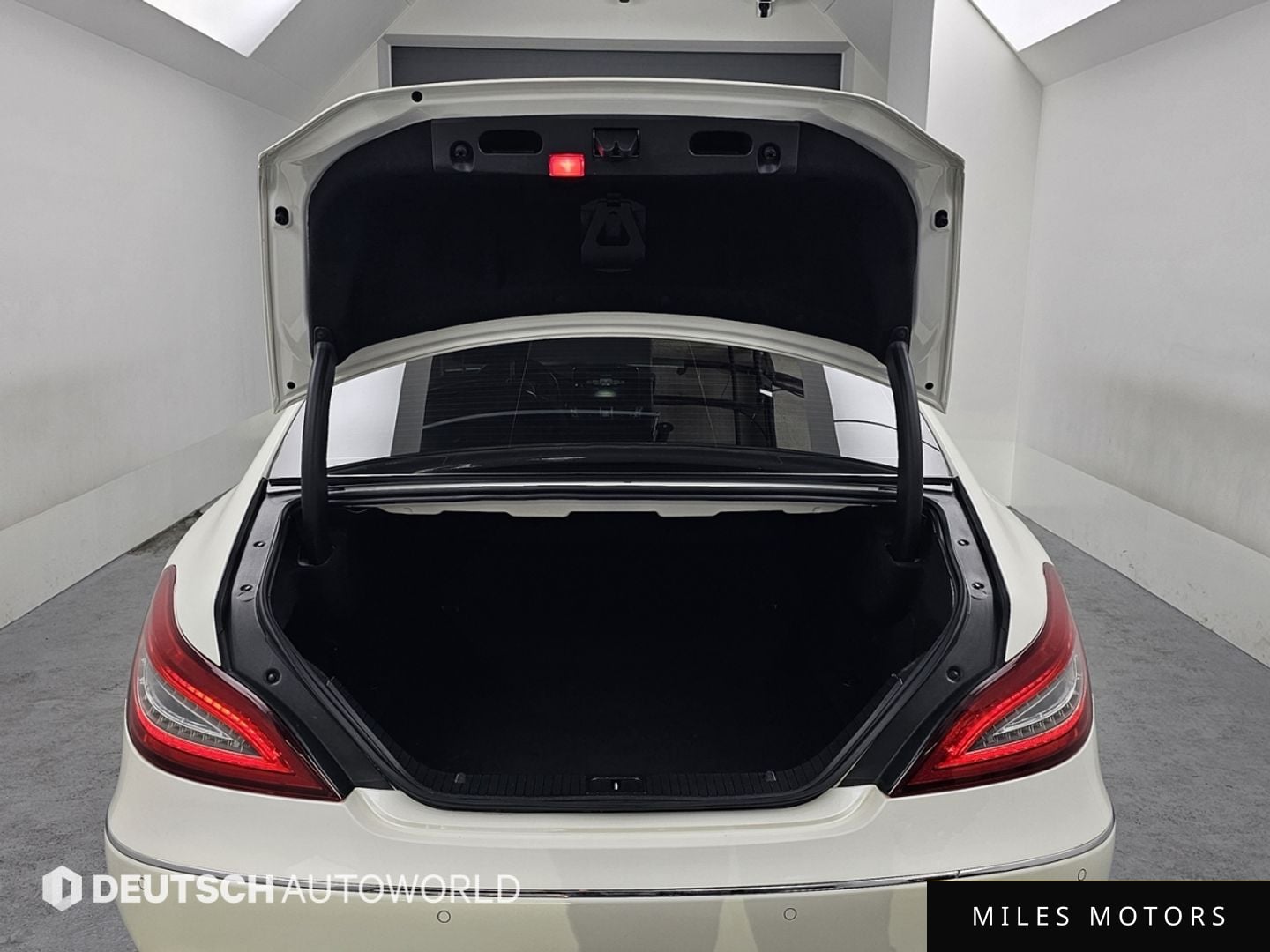 Mercedes-Benz CLS-Class W218 2015 — миниатюра 17