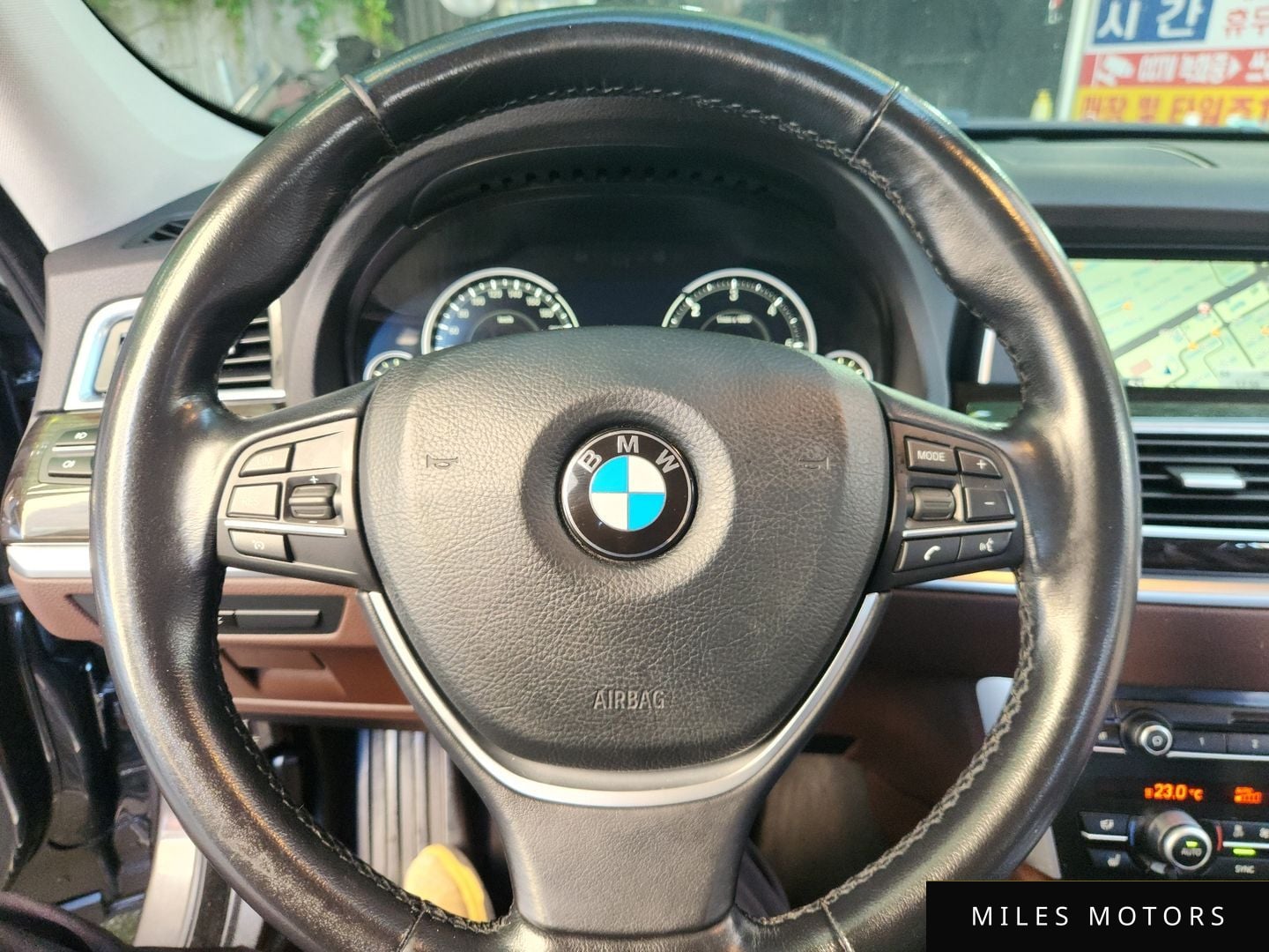 BMW 5 Series GT (F07) 2017 — миниатюра 12