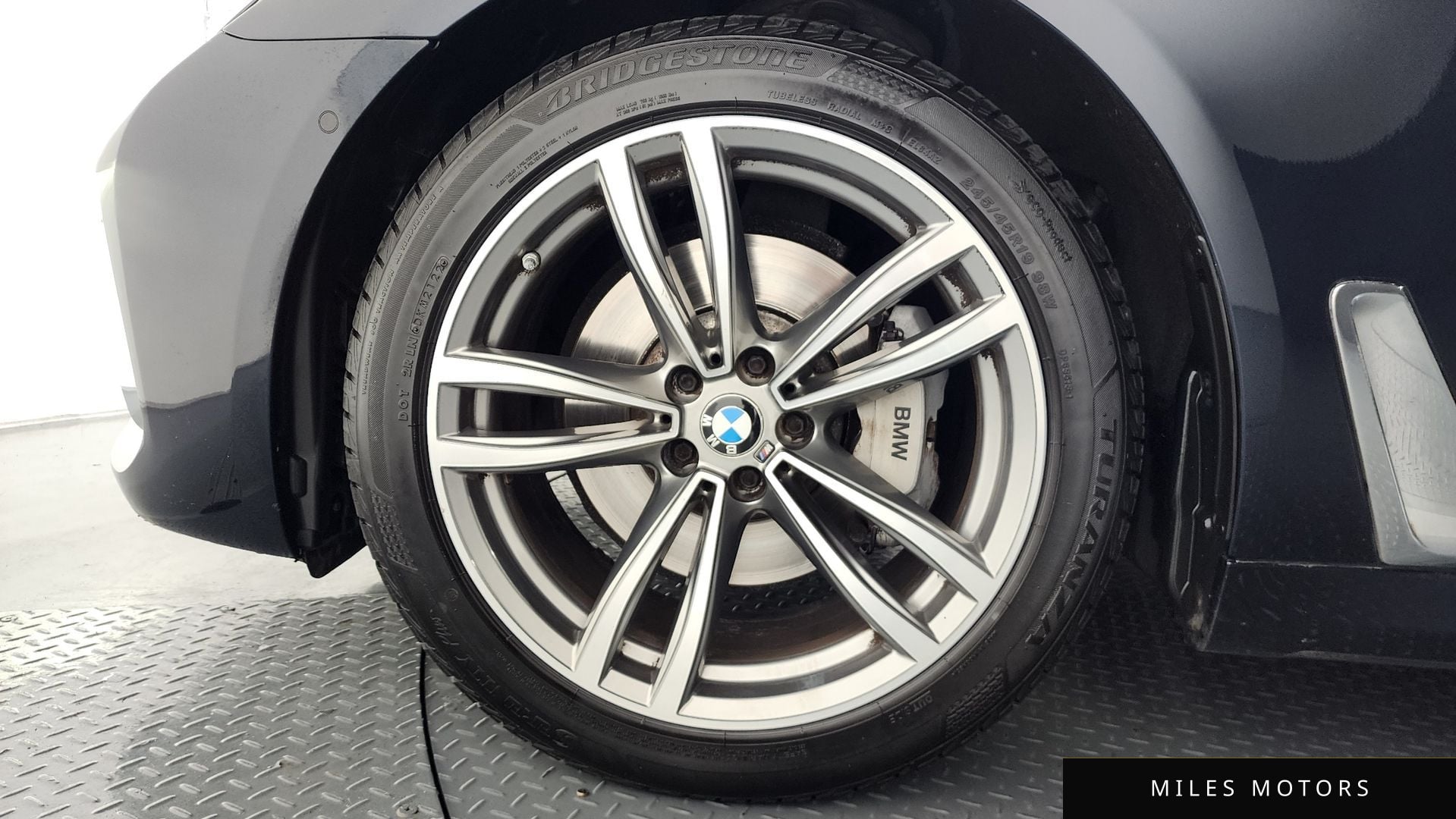 BMW 7 Series (G11) 2018 — миниатюра 5