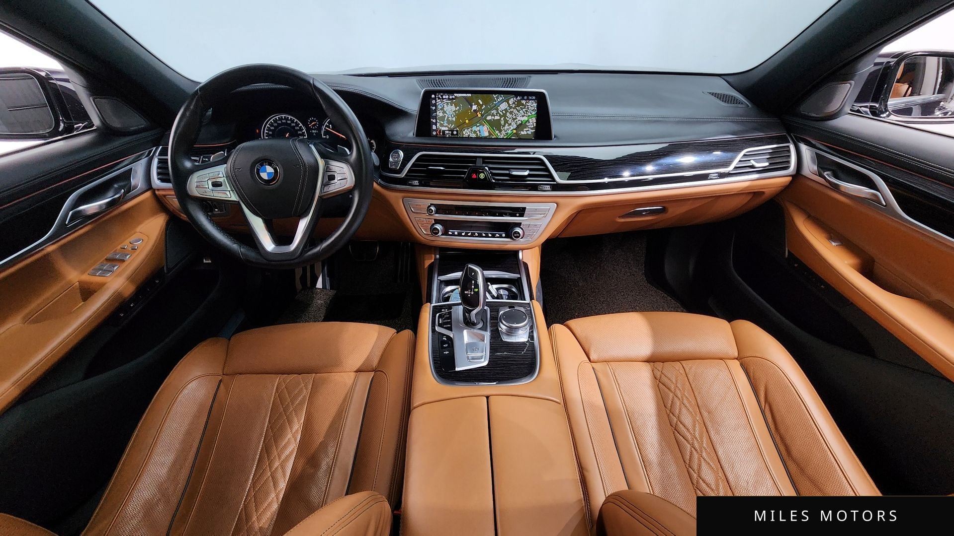 BMW 7 Series (G11) 2018 — миниатюра 10