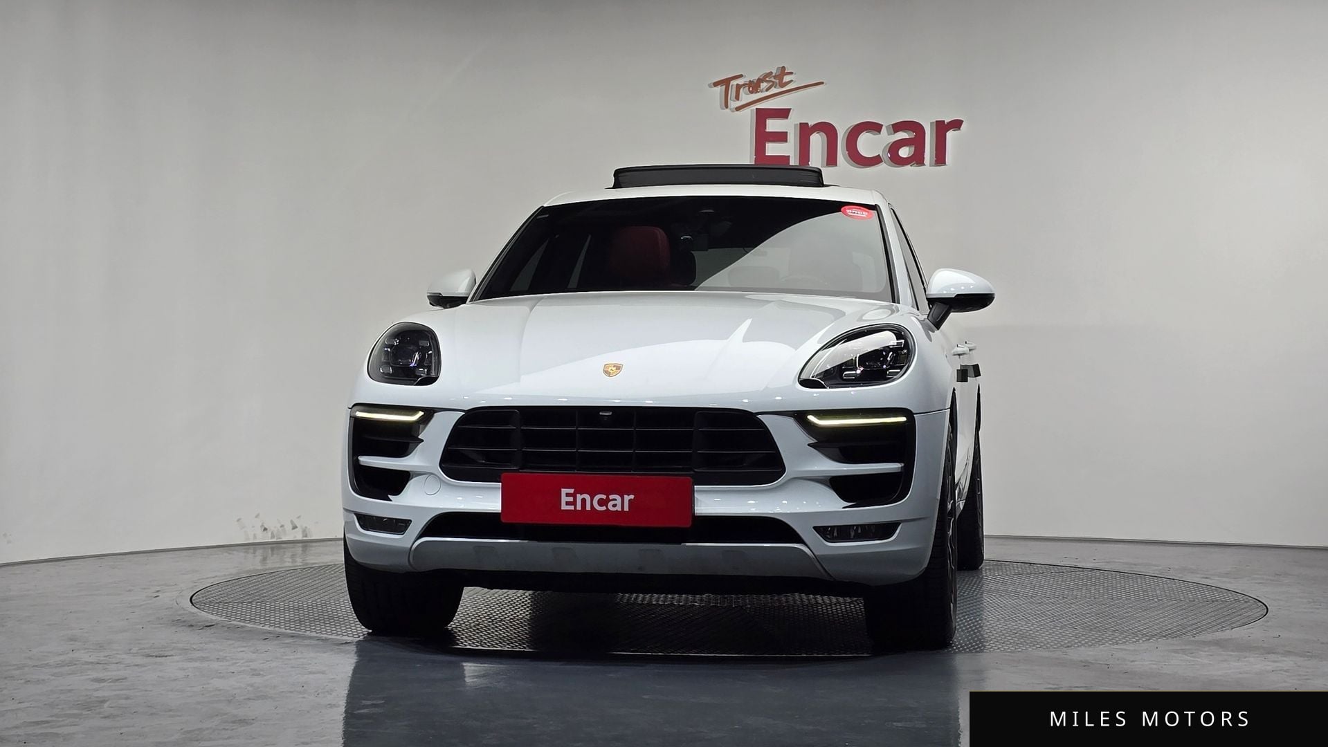 Porsche Macan 2017 — миниатюра 3